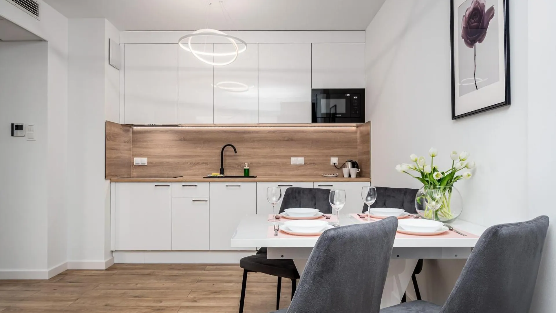 Pileckiego 59 By Perfect Apart Free Parking Warszawa Polska